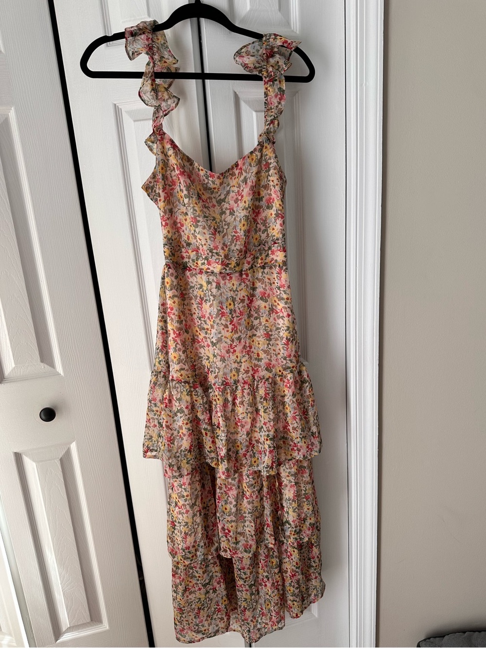 Astr Floral Tie-Shoulder Ruffle Midi Dress